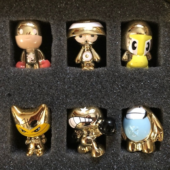 Gogos Crazy Bones GOLD Series Limited Edition Set - Picture 6 of 6